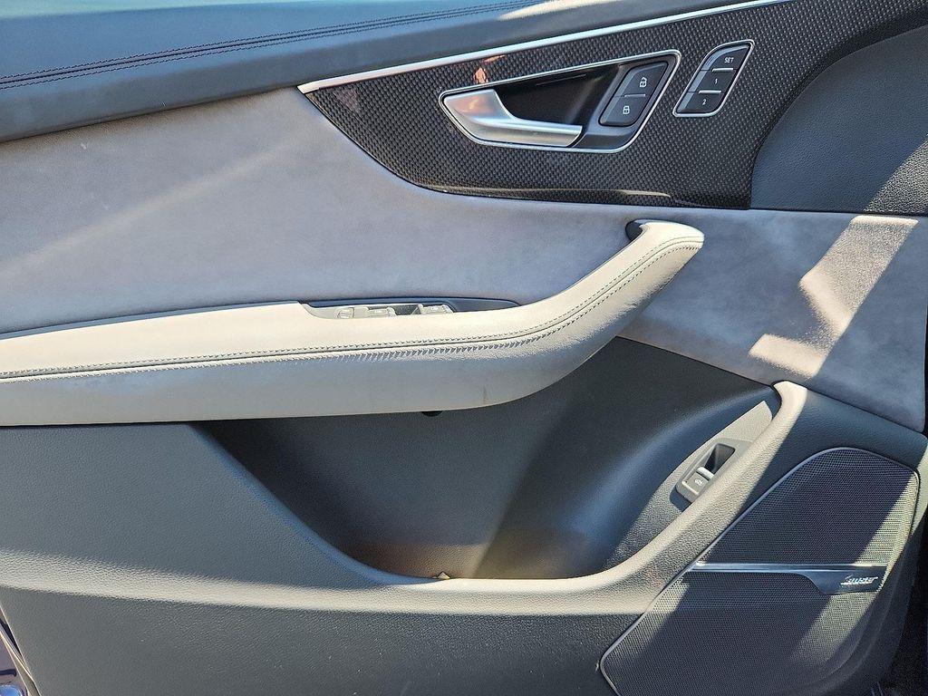 used 2020 Audi SQ7 car, priced at $40,987