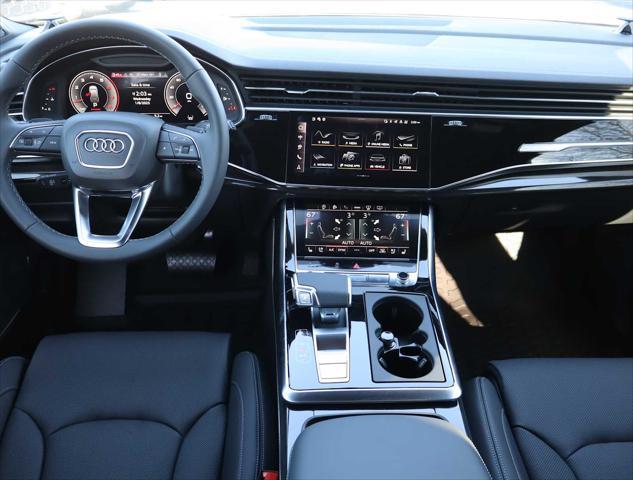 new 2025 Audi Q7 car, priced at $89,355