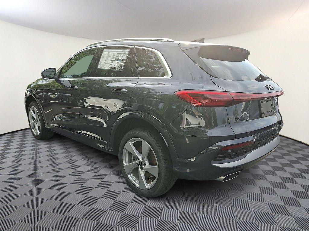 new 2025 Audi Q5 car, priced at $61,300