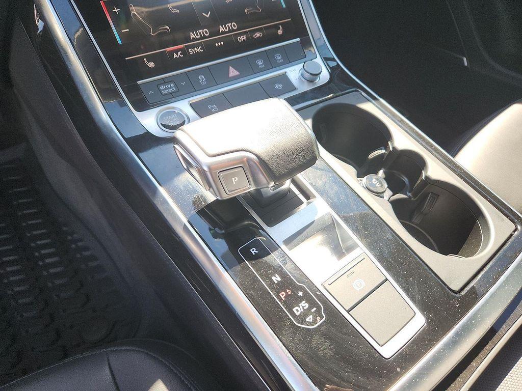 used 2023 Audi Q7 car, priced at $38,215