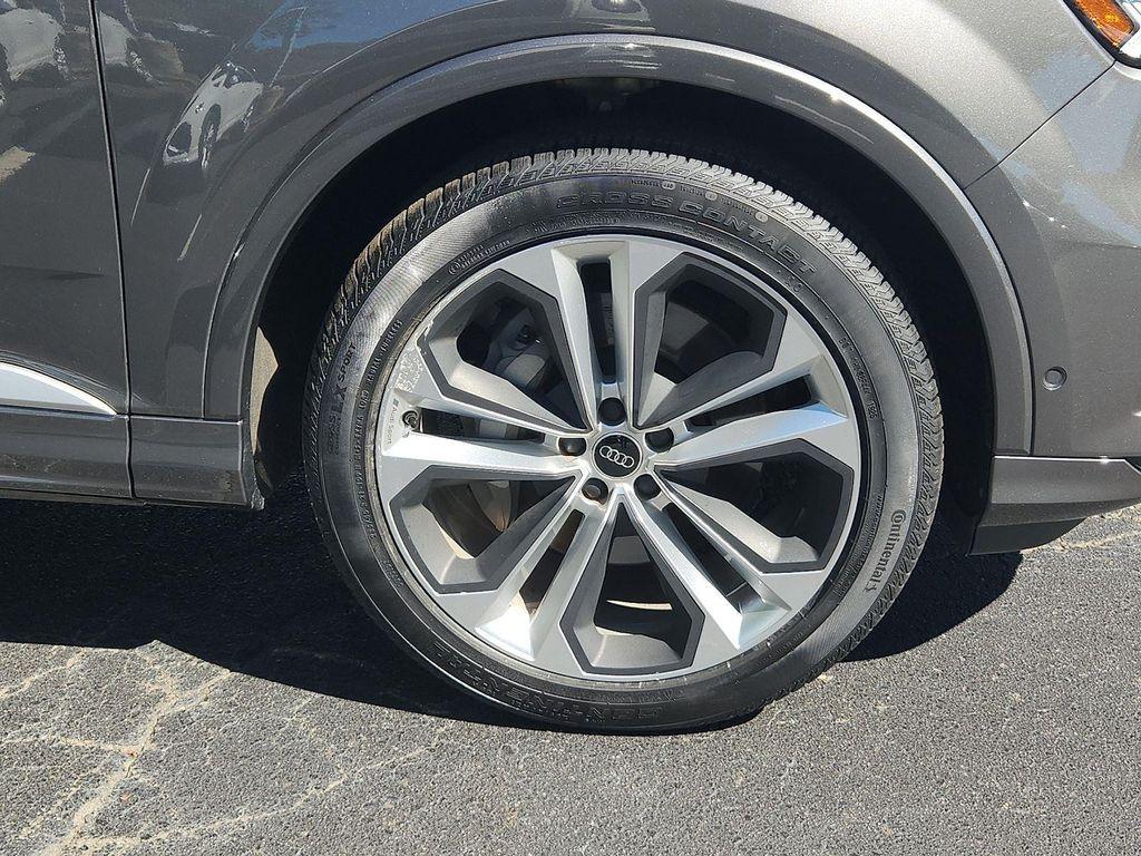 used 2023 Audi Q7 car, priced at $38,215