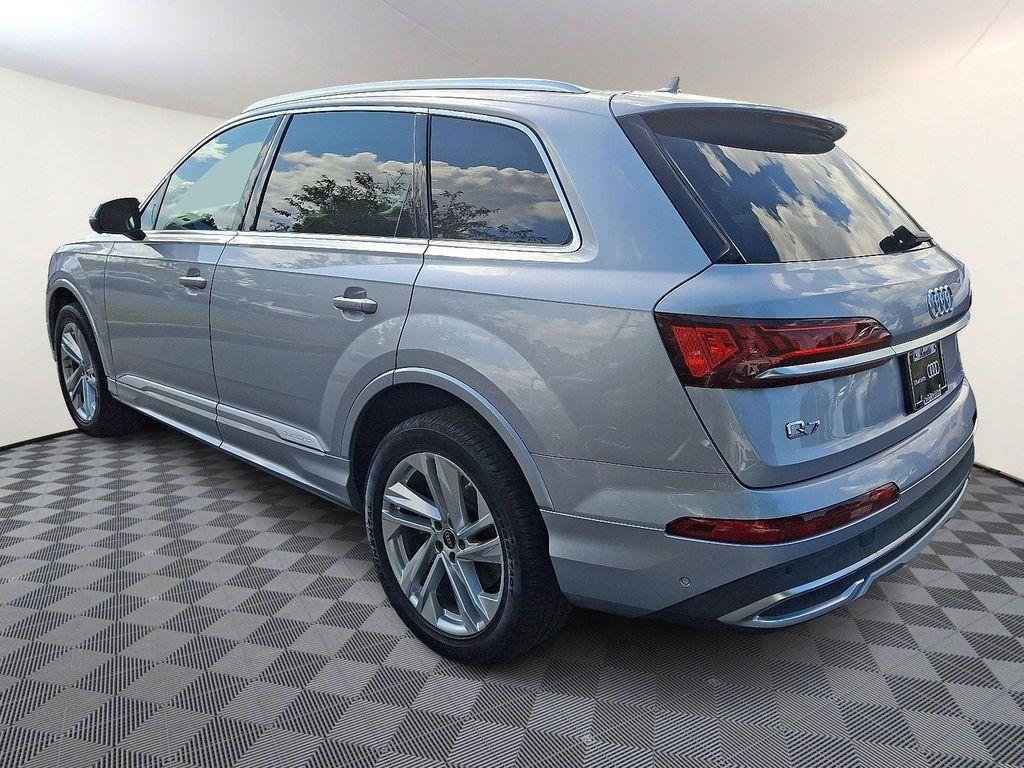 used 2022 Audi Q7 car, priced at $35,894