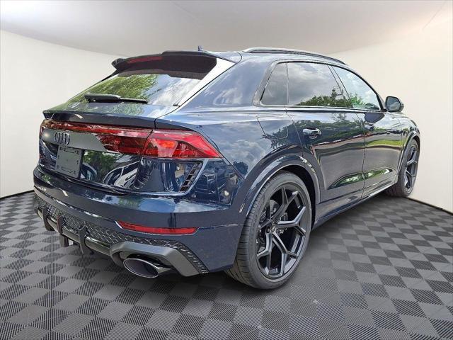 new 2025 Audi RS Q8 car, priced at $160,440