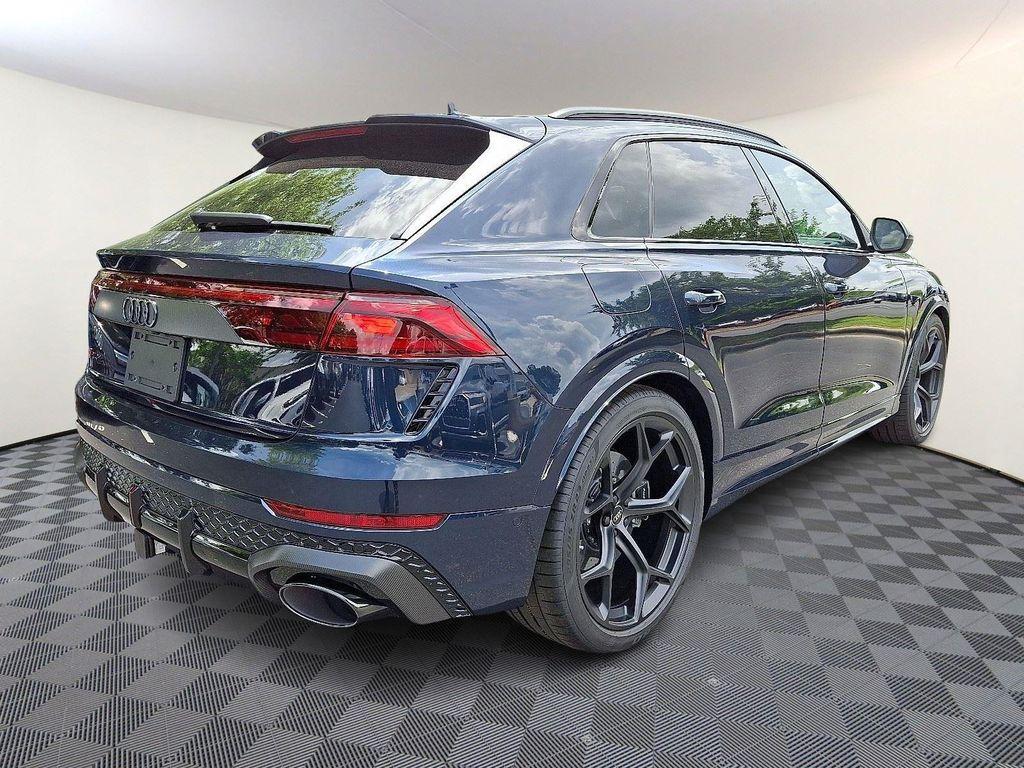 new 2025 Audi RS Q8 car, priced at $160,440