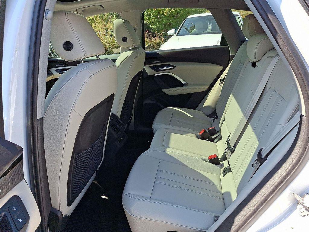 new 2025 Audi Q5 car, priced at $60,350