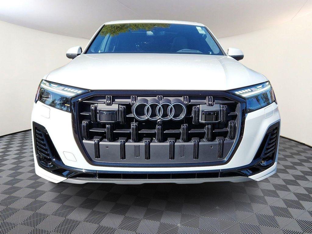 used 2025 Audi Q7 car, priced at $68,987