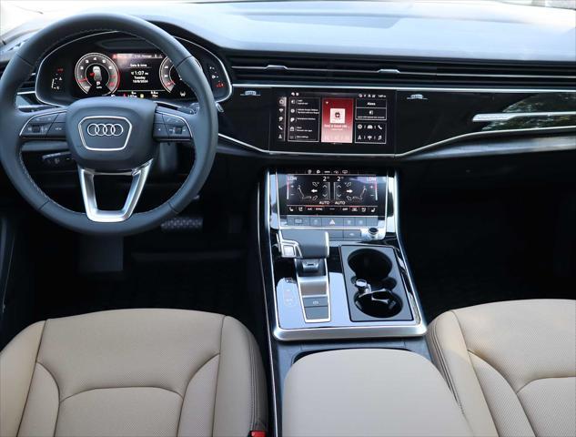 new 2025 Audi Q7 car, priced at $75,655