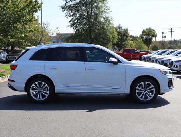 new 2025 Audi Q7 car, priced at $75,655