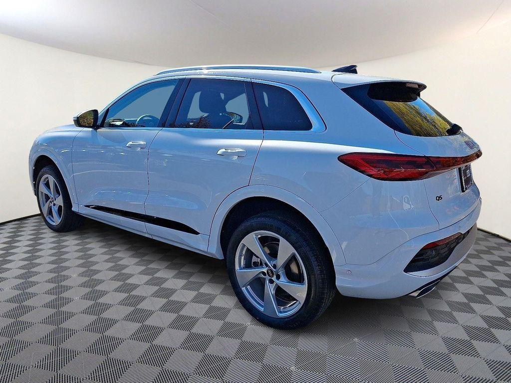 new 2025 Audi Q5 car, priced at $58,350