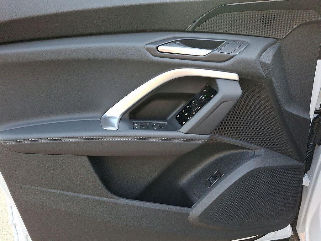new 2025 Audi Q5 car, priced at $58,750
