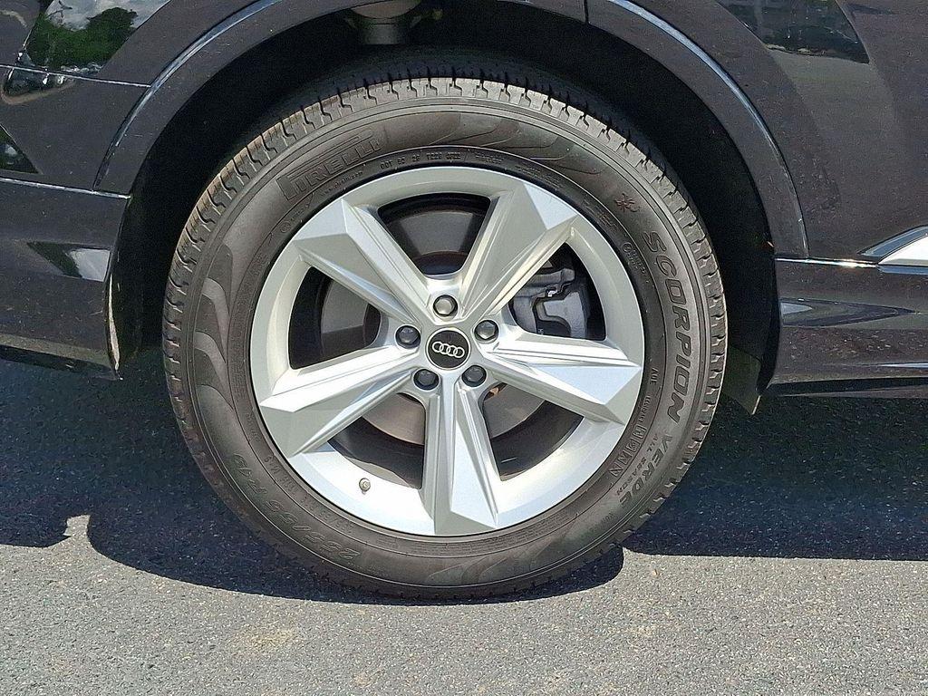 used 2023 Audi Q7 car, priced at $43,499