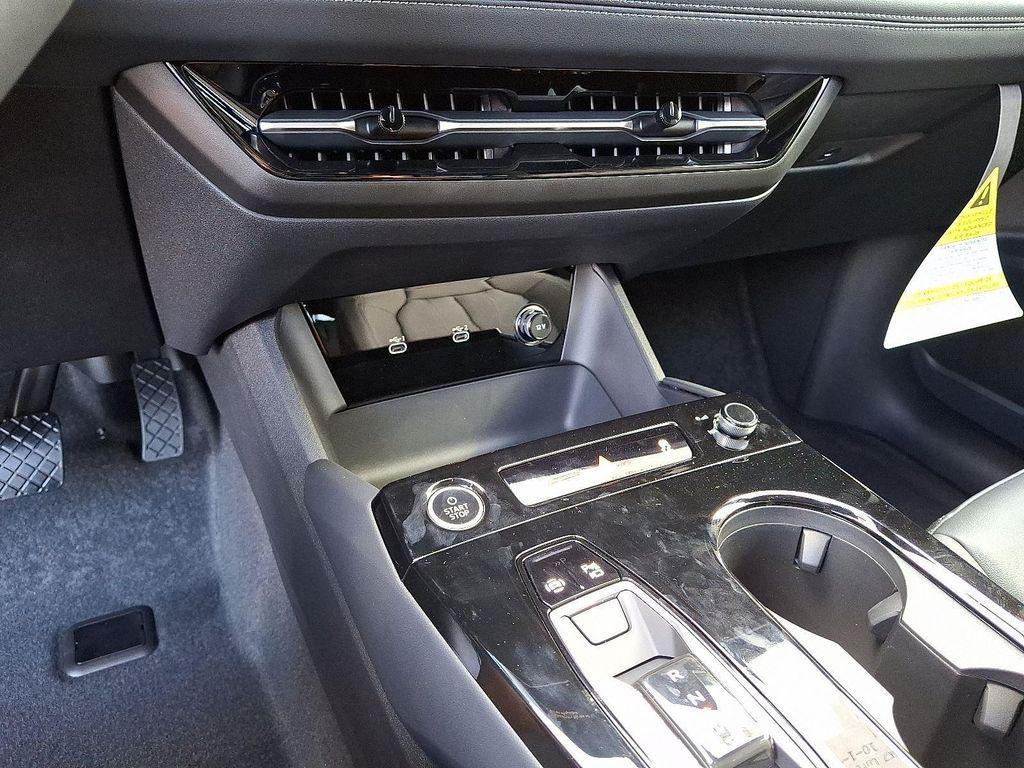 new 2025 Audi Q6 e-tron car, priced at $59,150