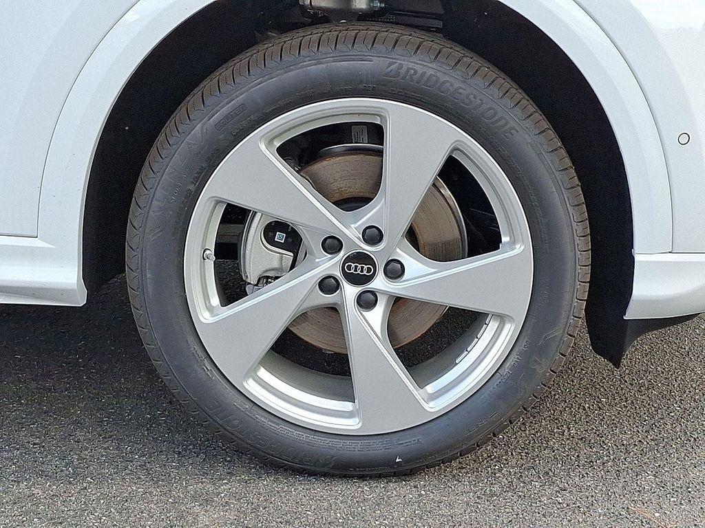 new 2025 Audi Q5 car, priced at $60,350
