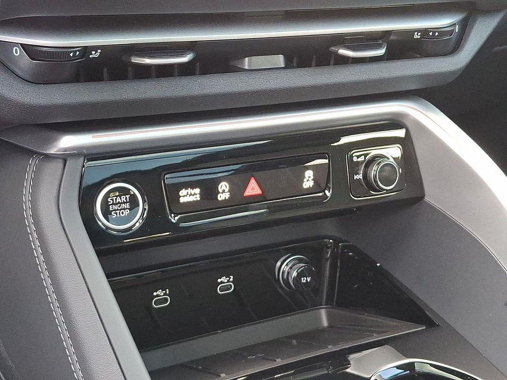 new 2025 Audi Q5 car, priced at $60,350