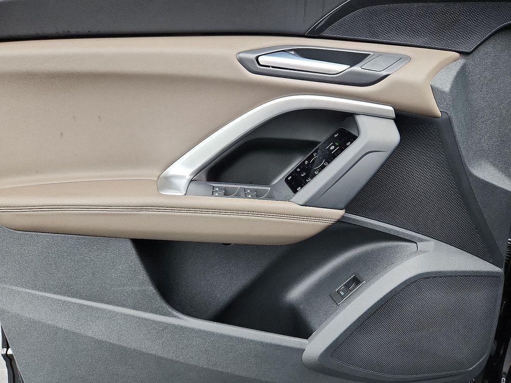 new 2025 Audi Q5 car, priced at $58,190