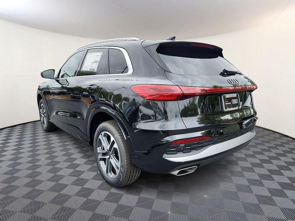 new 2025 Audi Q5 car, priced at $58,190