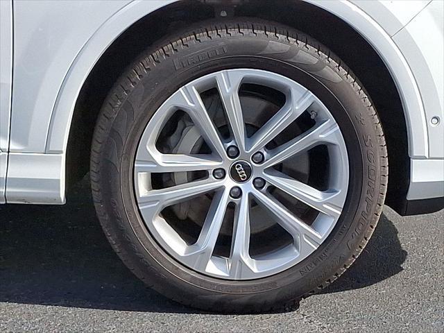 used 2025 Audi Q7 car, priced at $61,988