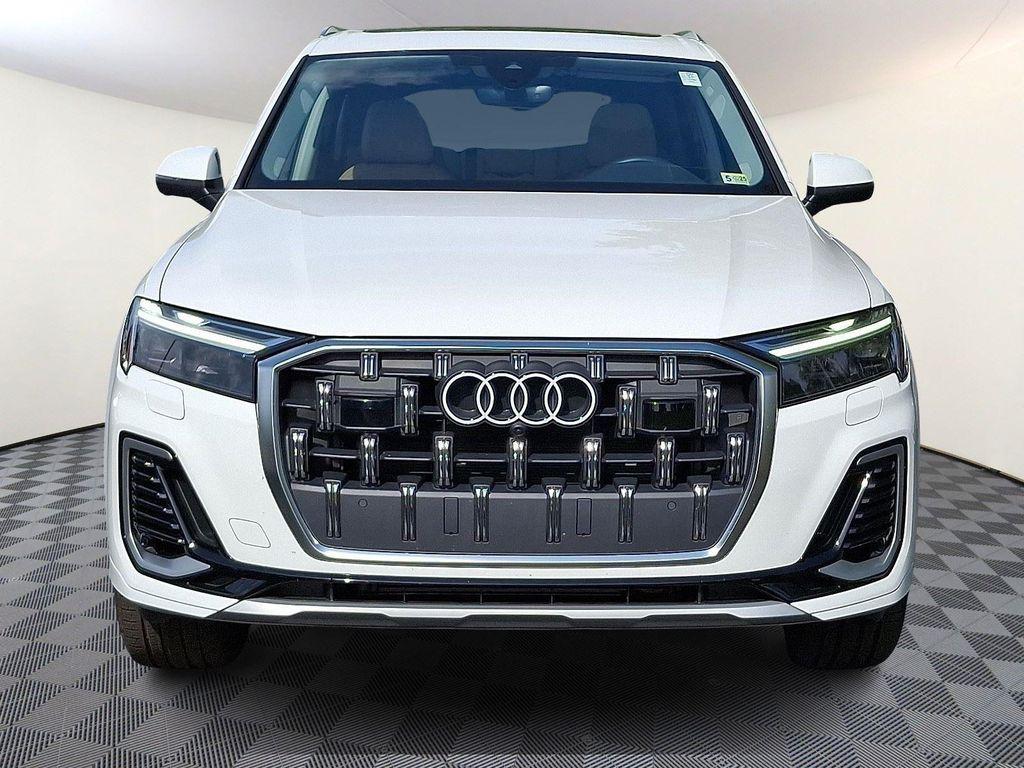 used 2025 Audi Q7 car, priced at $55,896