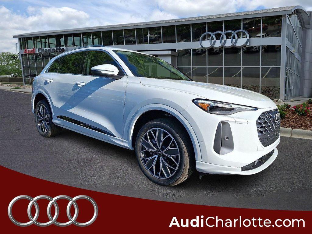 new 2025 Audi Q5 car, priced at $60,975