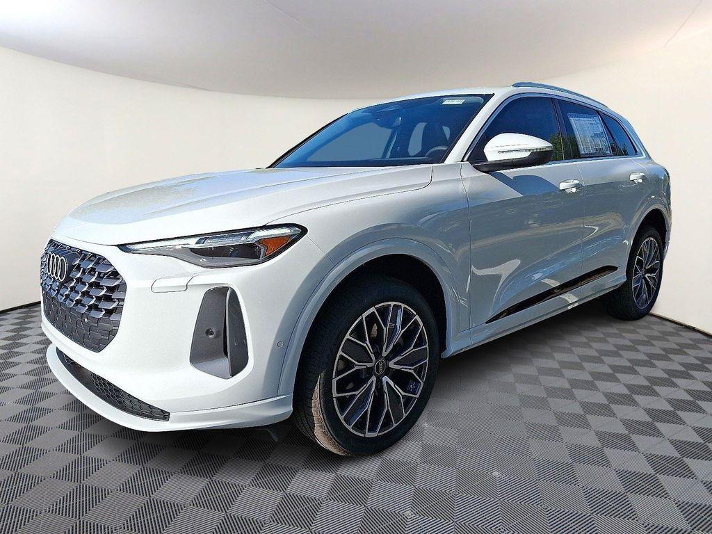 new 2025 Audi Q5 car, priced at $60,975