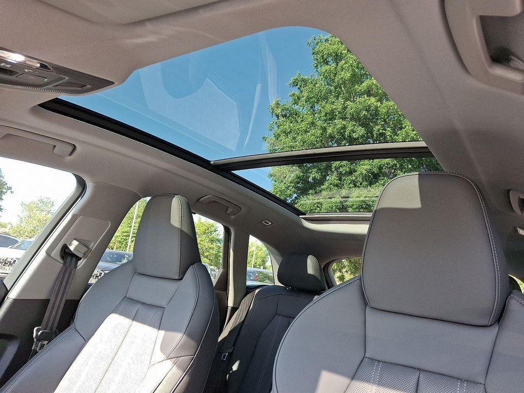 new 2025 Audi Q5 car, priced at $60,975