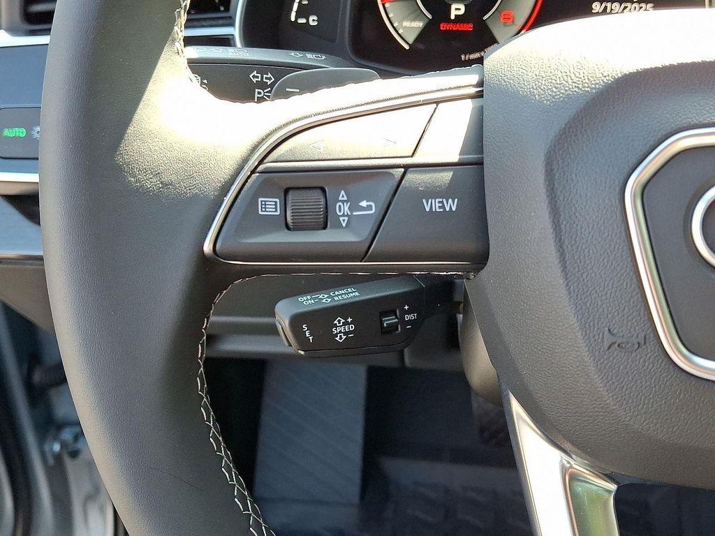 new 2025 Audi Q7 car, priced at $75,450