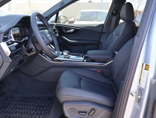 new 2025 Audi Q7 car, priced at $72,450