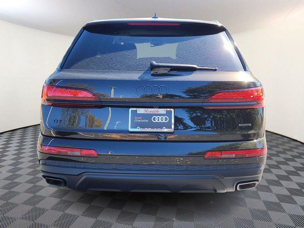 new 2026 Audi Q7 car, priced at $72,590