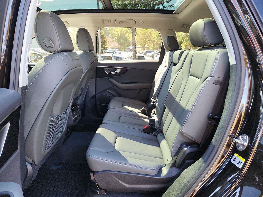 new 2026 Audi Q7 car, priced at $72,590