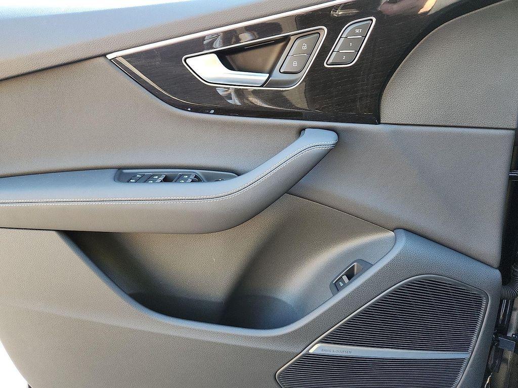 used 2025 Audi Q7 car, priced at $60,657