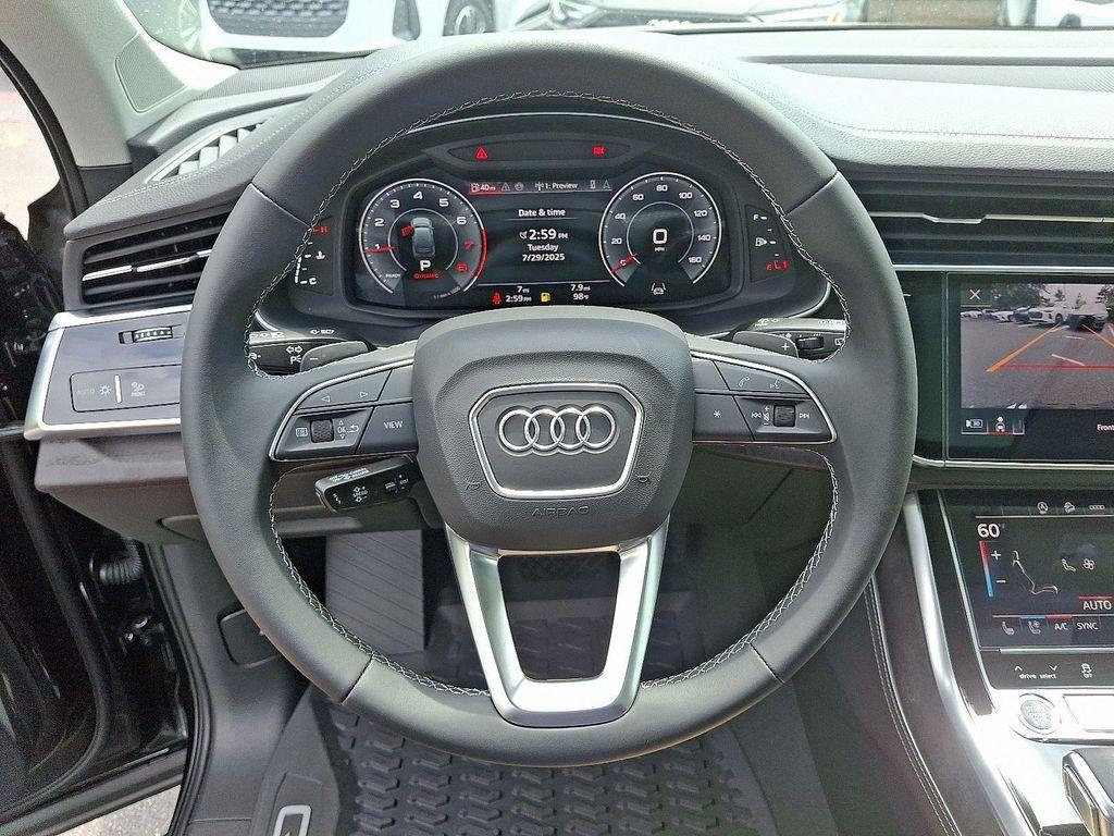 new 2025 Audi Q7 car, priced at $72,205