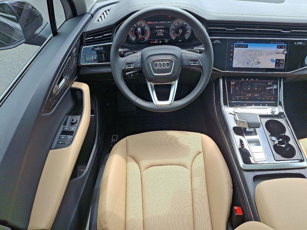 new 2025 Audi Q7 car, priced at $72,205