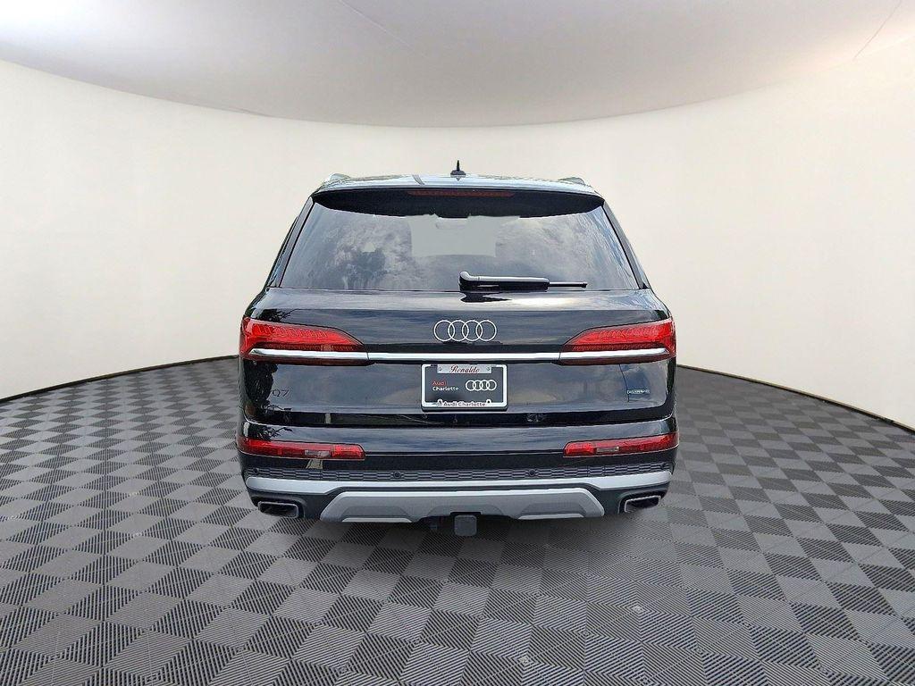new 2025 Audi Q7 car, priced at $72,205