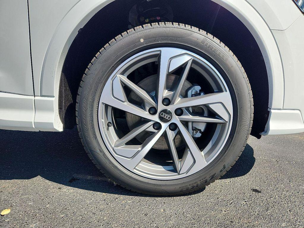 new 2025 Audi Q3 car, priced at $41,965