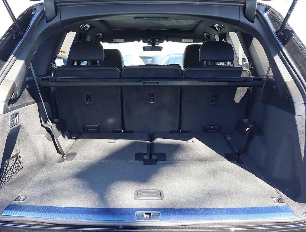 new 2025 Audi Q7 car, priced at $75,505
