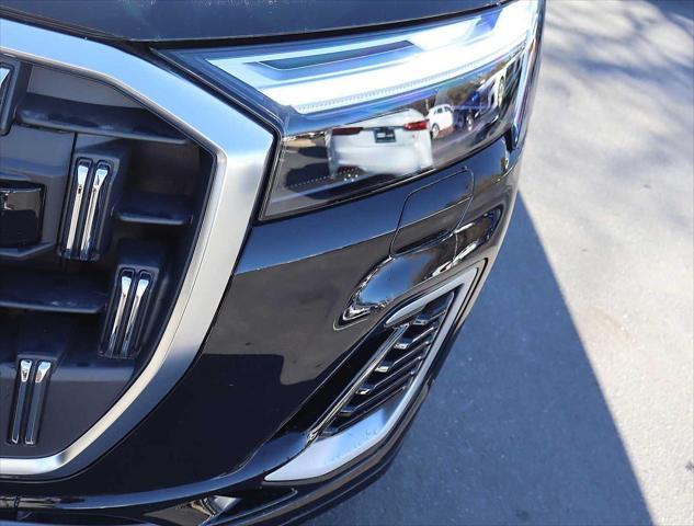 new 2025 Audi Q7 car, priced at $74,005