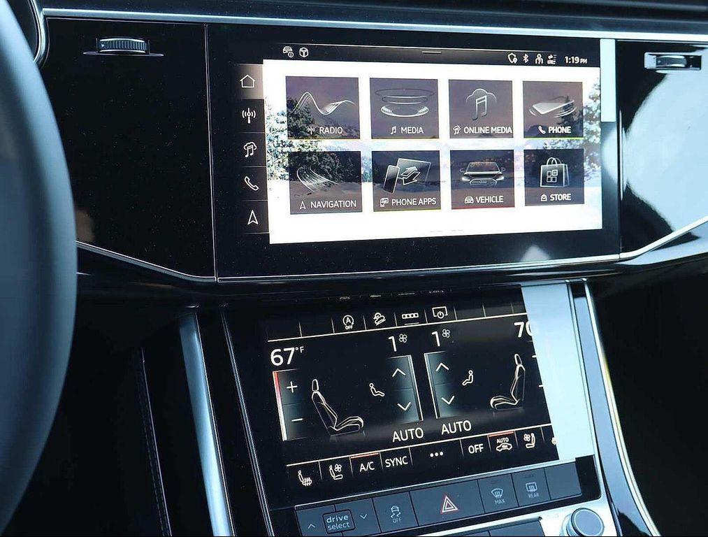 new 2025 Audi Q7 car, priced at $75,505