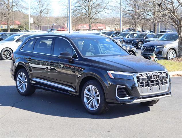 new 2025 Audi Q7 car, priced at $75,650