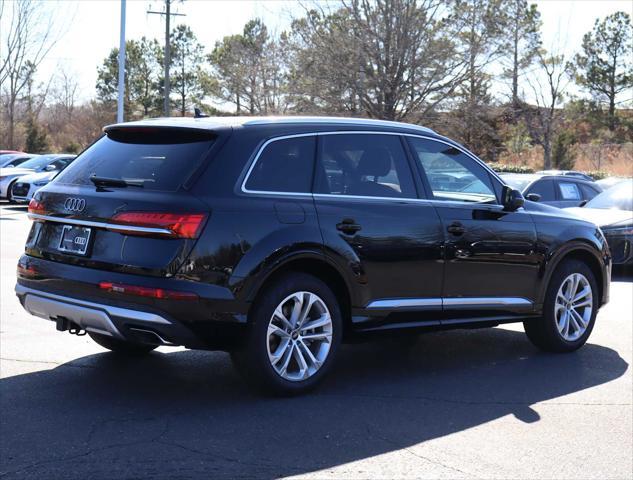 new 2025 Audi Q7 car, priced at $75,650