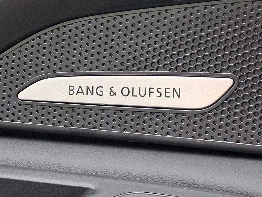 new 2025 Audi Q5 car, priced at $61,300