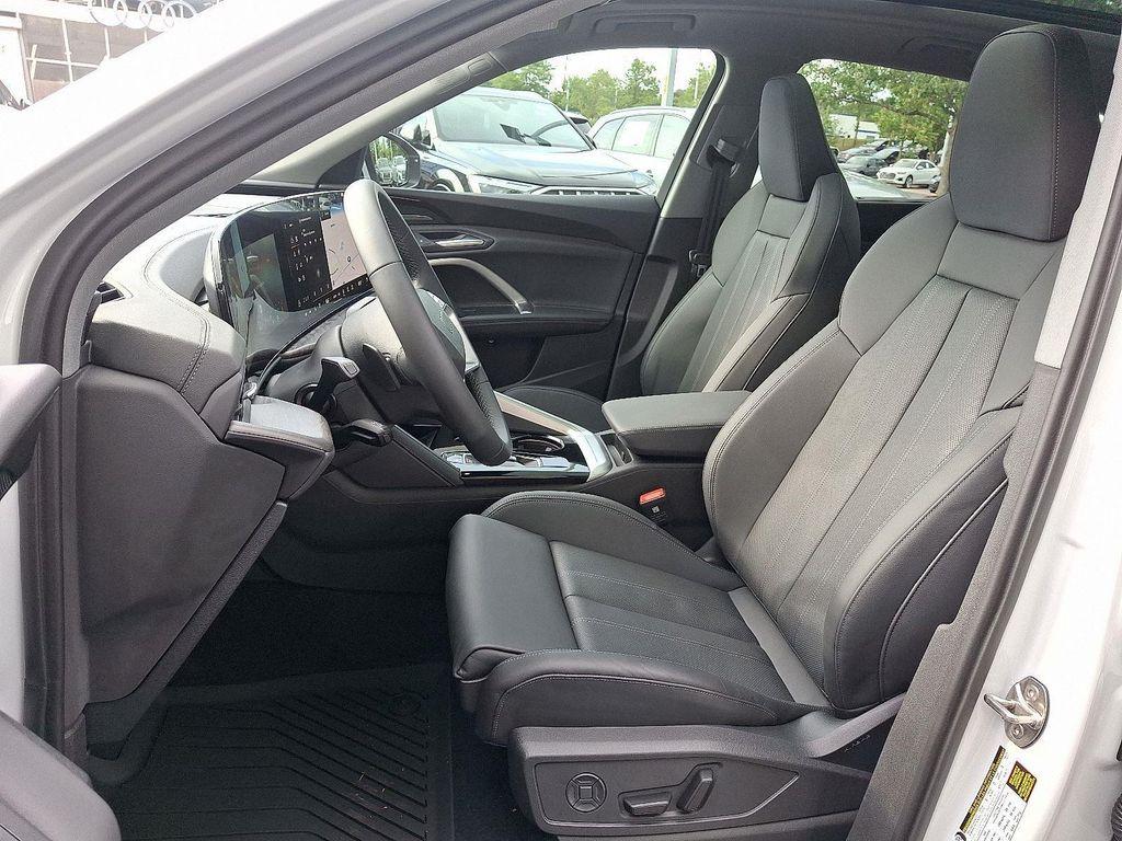 new 2025 Audi Q5 car, priced at $61,300