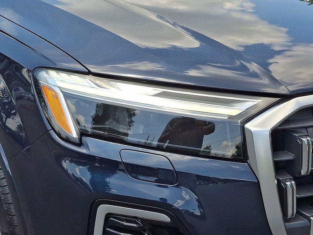used 2025 Audi Q7 car, priced at $57,488