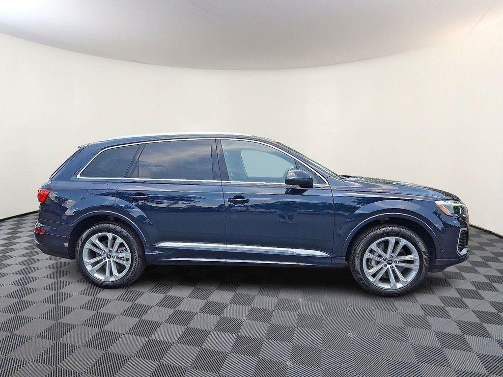 used 2025 Audi Q7 car, priced at $57,488