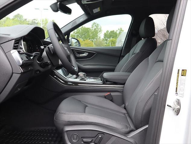 new 2025 Audi Q7 car, priced at $70,955