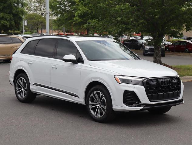 new 2025 Audi Q7 car, priced at $70,955
