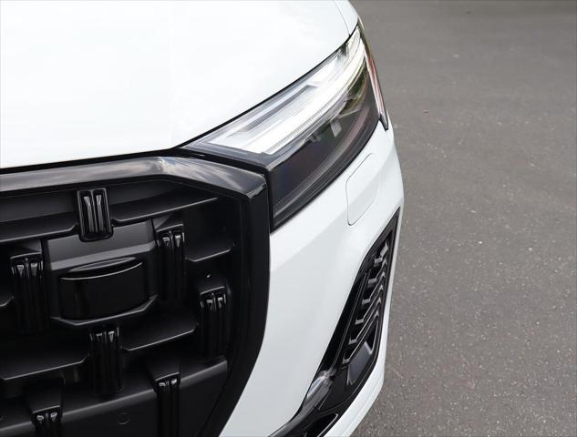 new 2025 Audi Q7 car, priced at $70,955
