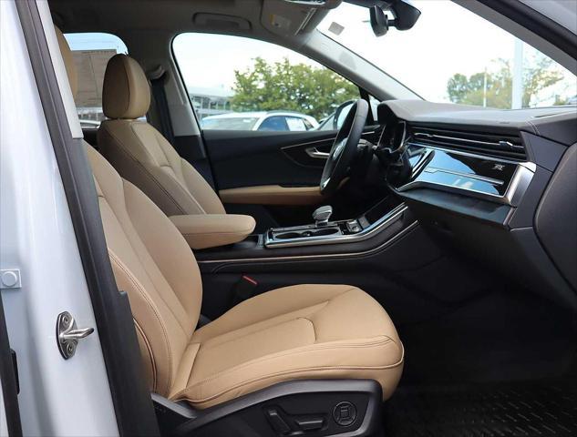 new 2025 Audi Q7 car, priced at $72,655