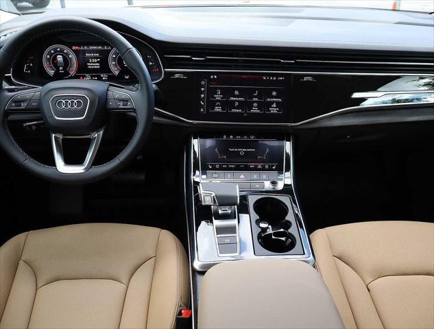 new 2025 Audi Q7 car, priced at $72,655