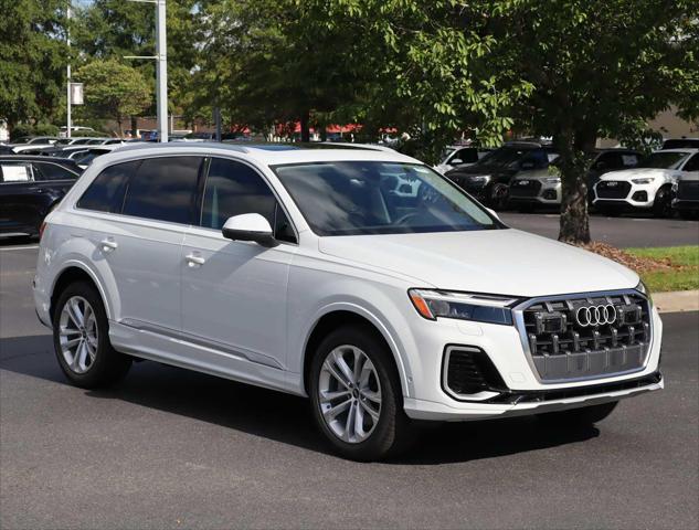 new 2025 Audi Q7 car, priced at $74,155