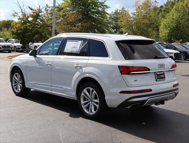 new 2025 Audi Q7 car, priced at $75,655